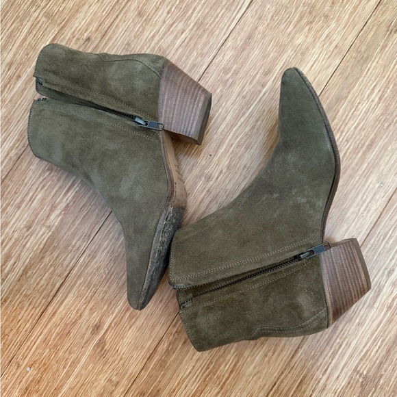 Isabel Marant Dacken Suede Bootie - Picture 4 of 7